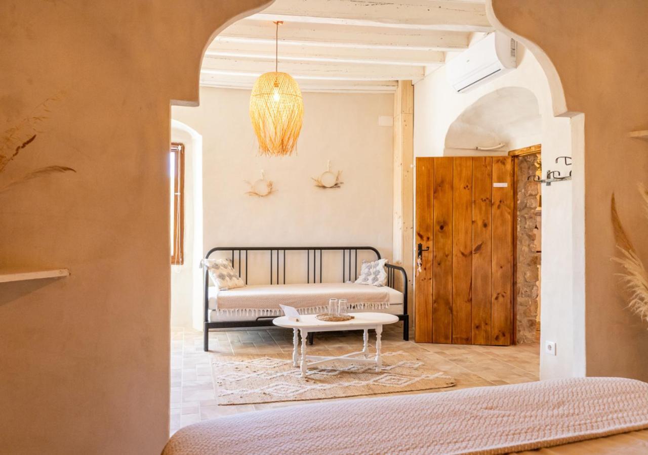 Masia Aubareda San Martín de Tous Exteriör bild